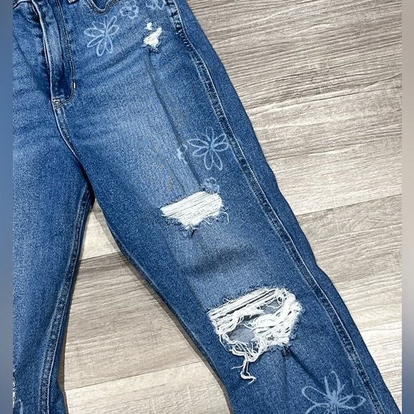 Hollister ultra high rise mom jeans vintage stretch flowers size 1R - Picture 3 of 8